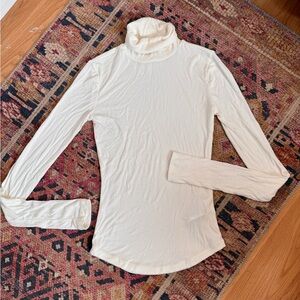Aritzia Sunday Best 2XS Turtleneck Top Long Sleeve